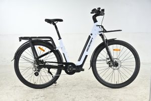 Damski rower elektryczny trekkingowy VECOCRAFT Eos z niską ramą — widok z boku