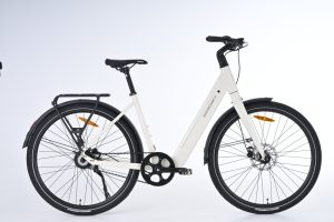Rower elektryczny miejski VECOCRAFT Luna 1.0 w kolorze piaskowym — widok z boku, napęd pasowy Gates